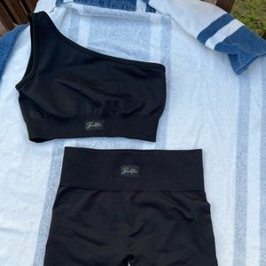 Bo and Tee black set